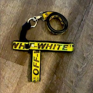 Off-White dog harness and leash